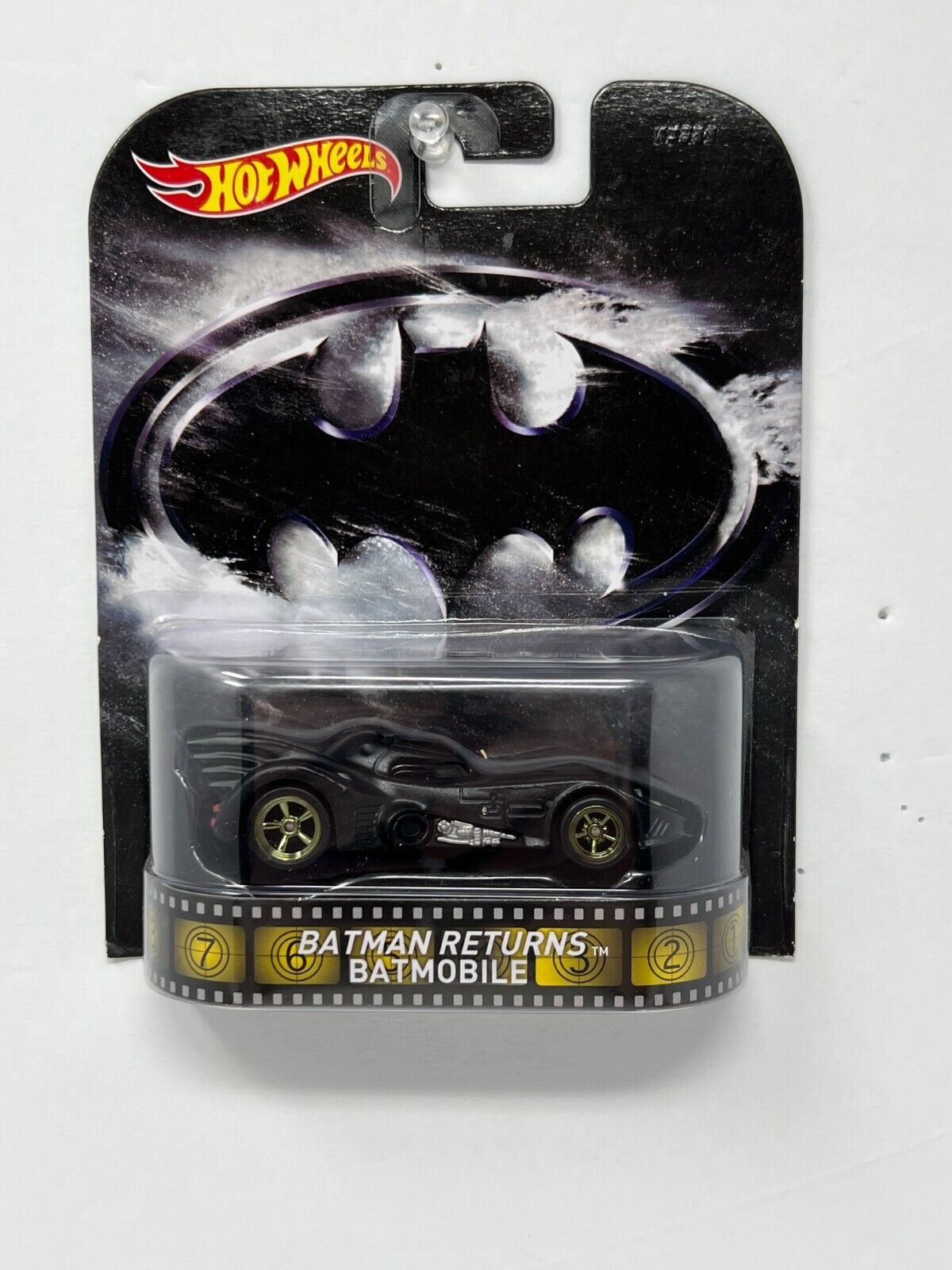 Hot Wheels Retro Entertainment Batman Returns Batmobile 1:64 Diecast