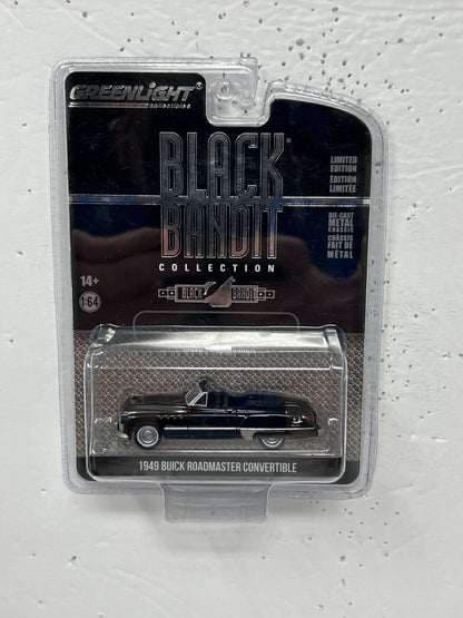 Greenlight Black Bandit 1949 Buick Roadmaster Convertible 1:64 Diecast V2