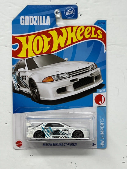 Hot Wheels HW J-Imports Godzilla Nissan Skyline GT-R (R32) JDM 1:64 Diecast