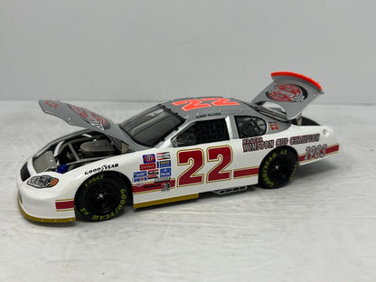 Action Nascar Bobby Allison Victory Lap 1983 Champion GM Dealers 1:24 Diecast