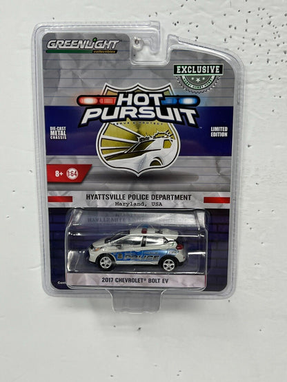 Greenlight Hot Pursuit 2017 Chevrolet Bolt EV 1:64 Diecast