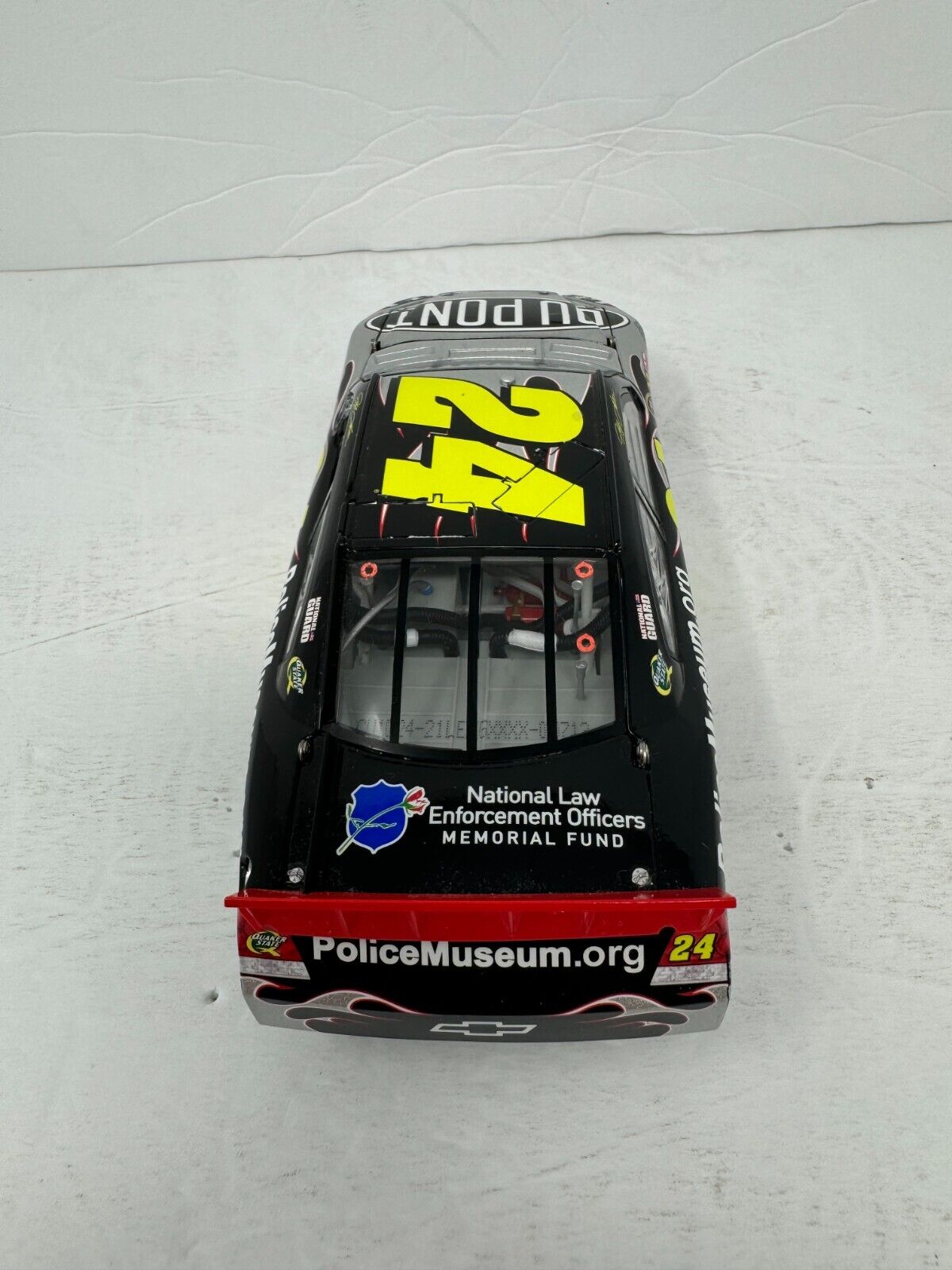 Action Nascar #24 Jeff Gordon DuPont National Law Enforcement 1:24 Diecast