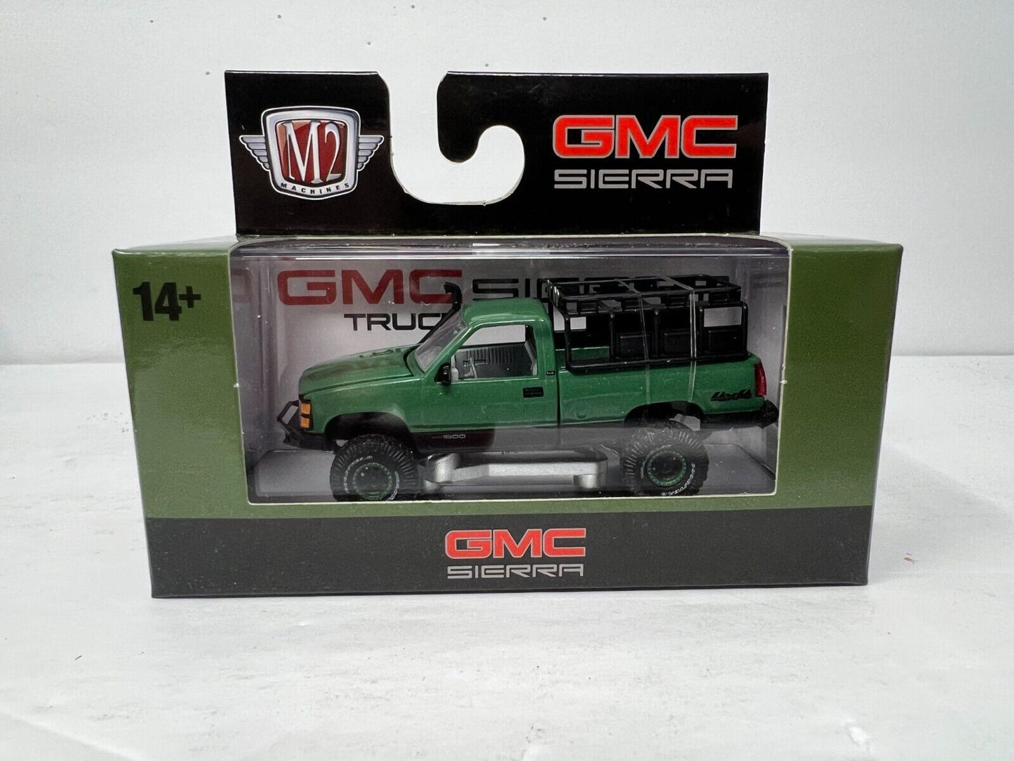 M2 Machines 1988 GMC Sierra 1500 4x4 1:64 Diecast