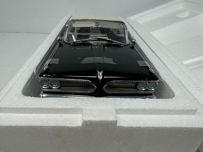 Sun Star 1959 Pontiac Bonneville Hard Top Platinum Collection 1:18 Diecast