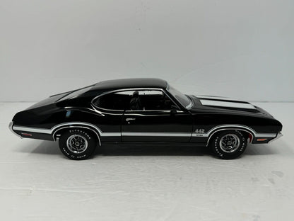 Exact Details Replicas 1971 Oldsmobile 442 W-30 1:18 Diecast