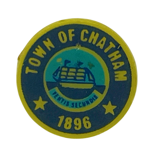 Town of Chatham New Brunswick Souvenir Cities & States Lapel Pin SP3 V3