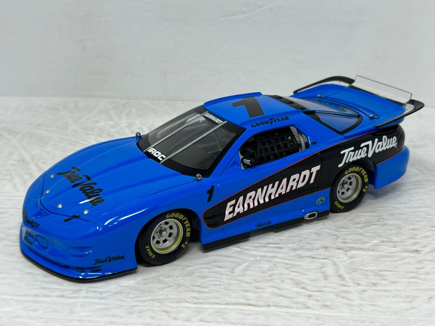 Action Nascar Dale Earnhardt Sr. True Value IROC Firebird Xtreme 1:24 Diecast