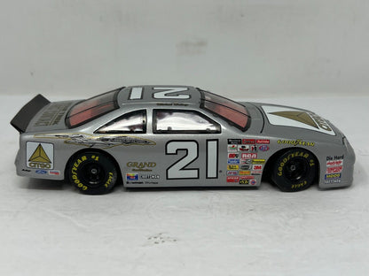 Action Nascar #21 Michael Waltrip Star Trek Ford Thunderbird 1:24 Diecast