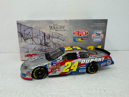 Action Nascar #24 Jeff Gordon DuPont Wright Brothers 2003 Chevy 1:24 Diecast