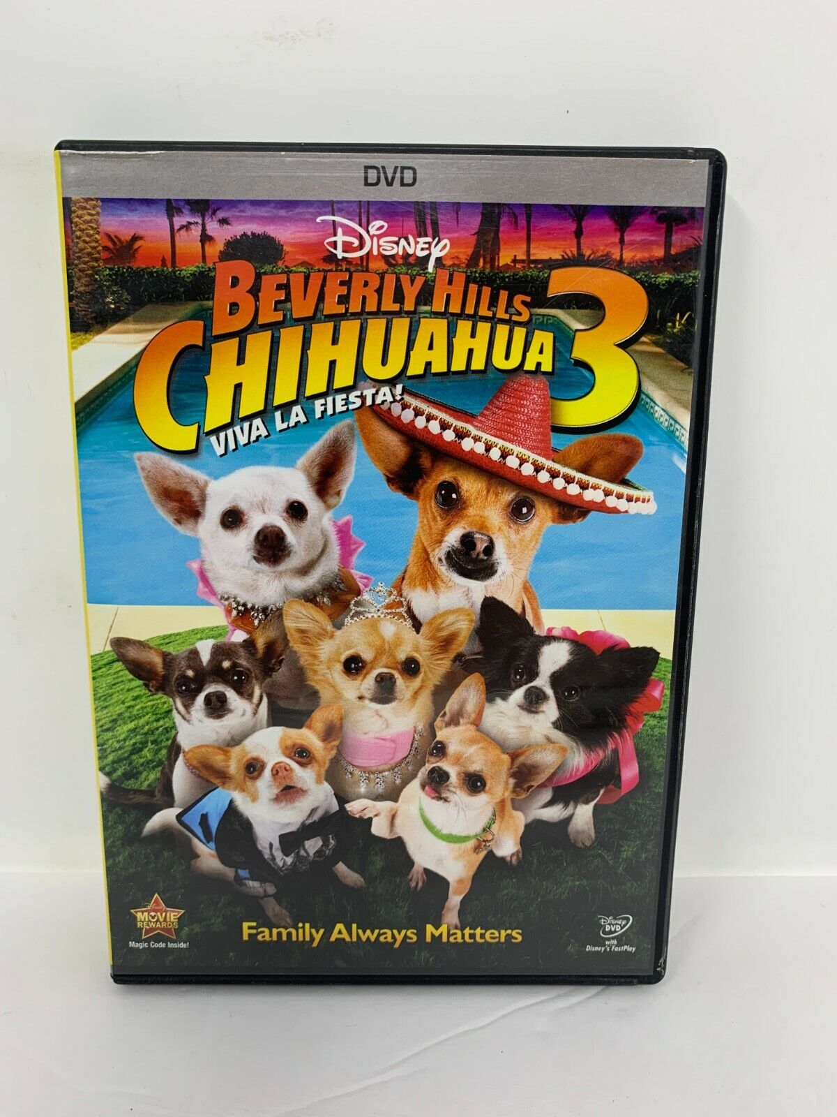 Disney Beverly Hills Chihuahua 3 (DVD) Live Action Good Condition!!!