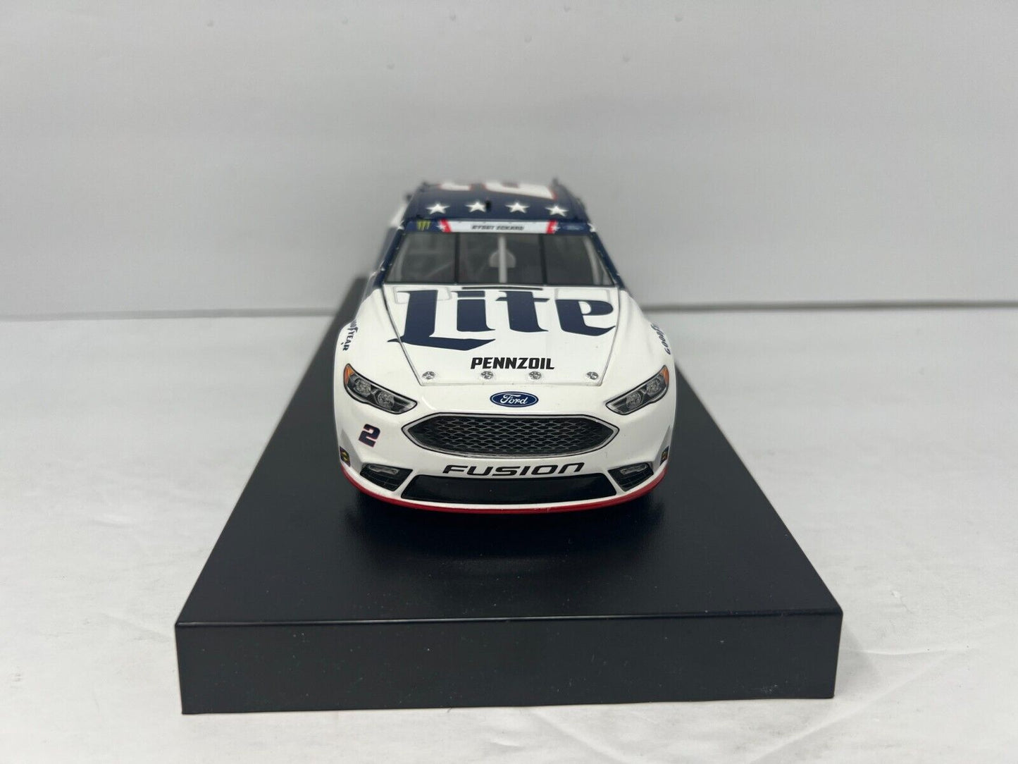 Lionel Racing #2 Brad Keselowski Miller Lite Patriotic 2018 Mustang 1:24 Diecast