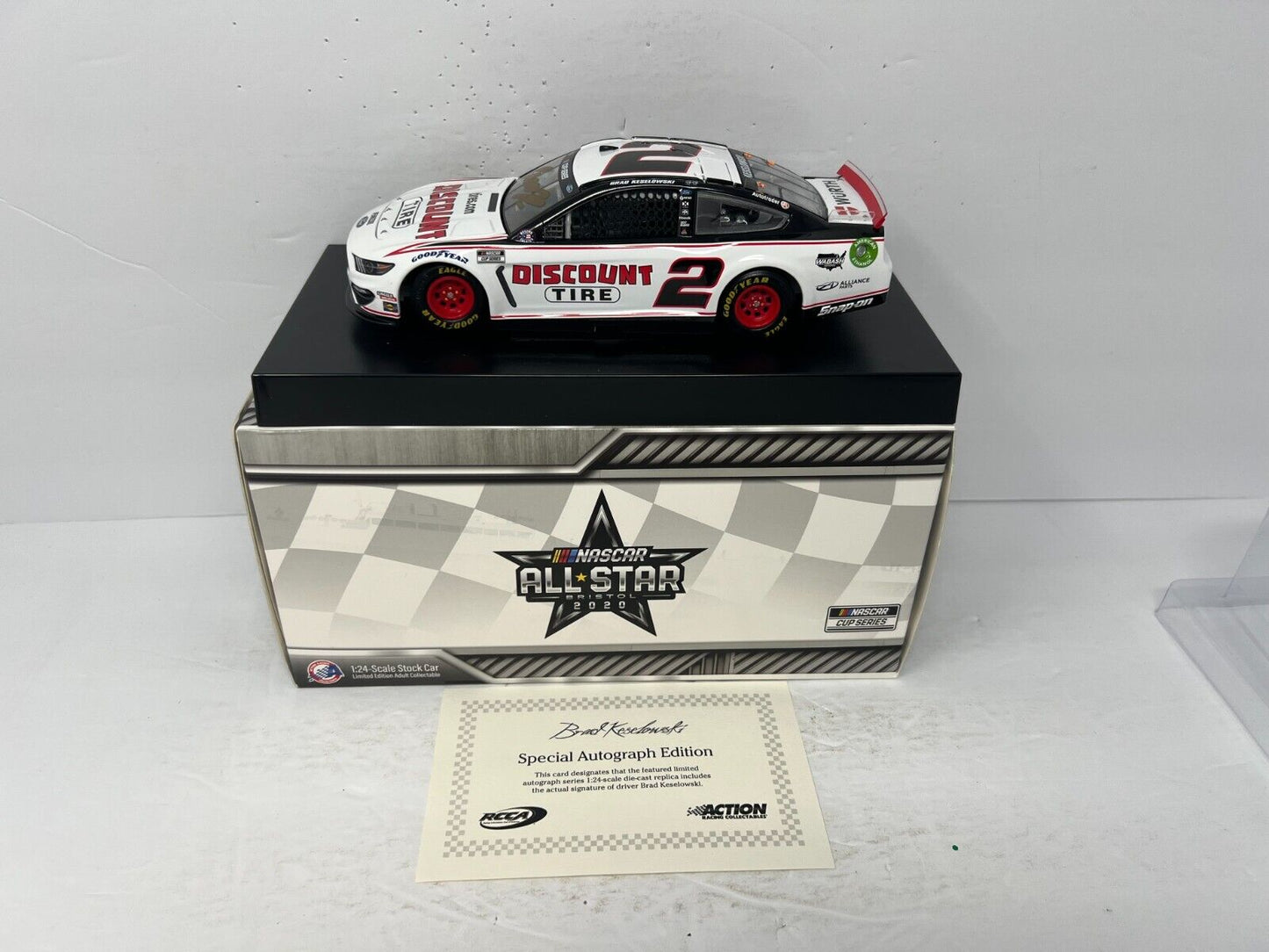 Lionel Racing #2 Brad Keselowski Mustang 1:24 Diecast Autographed (1 of 96#)