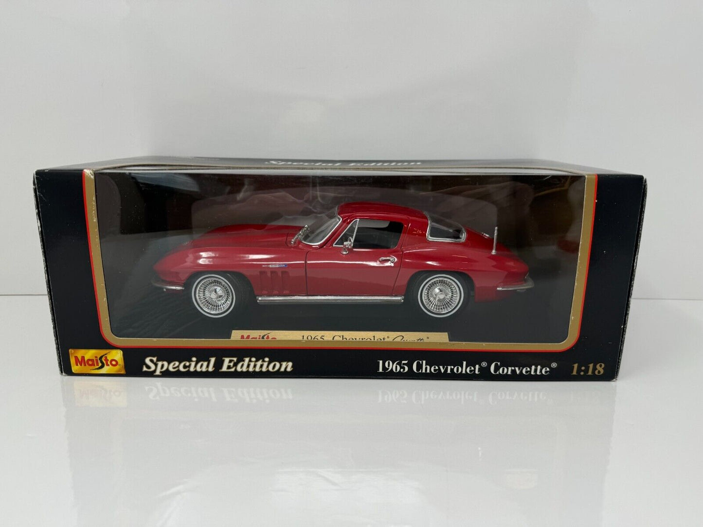 Maisto 1965 Chevrolet Corvette Special Edition 1:18 Diecast Red Color