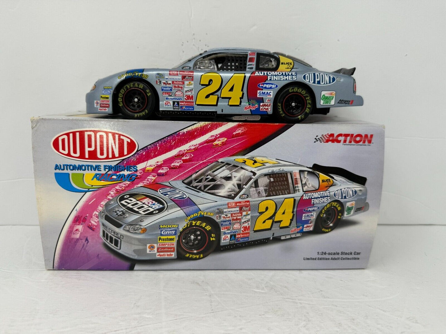 Action Nascar #24 Jeff Gordon DuPont NASCAR 2000 Chevy Monte Carlo 124 Diecast