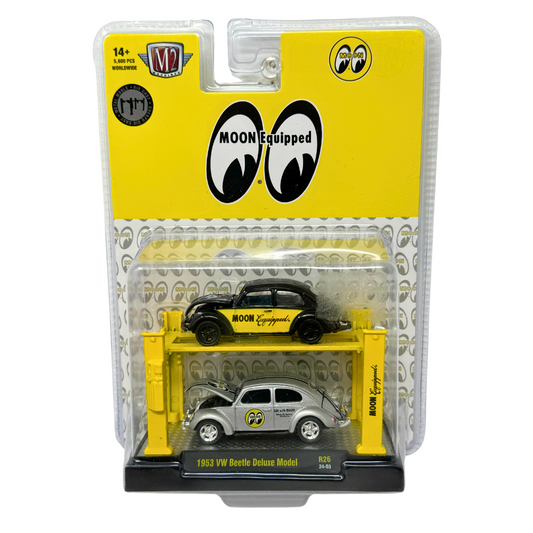 M2 Machines Auto-Lift Moon Equipped 1953 Volkswagen Beetle Deluxe 1:64 Diecast