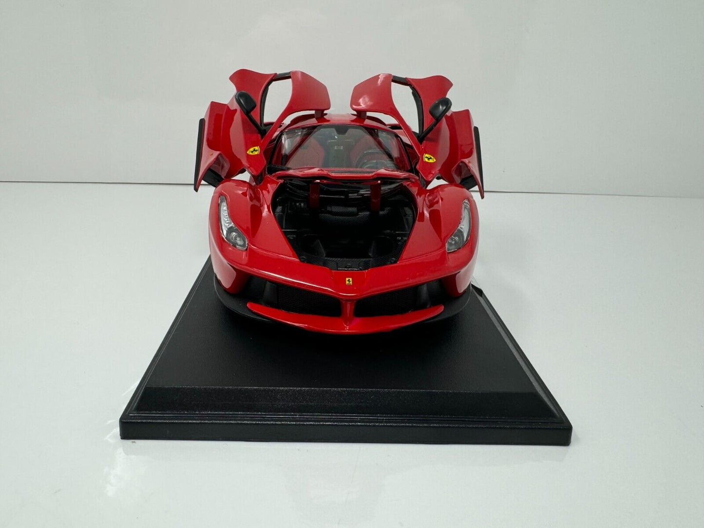 Maisto Ferrari Laferrari Special Edition 1:18 Diecast