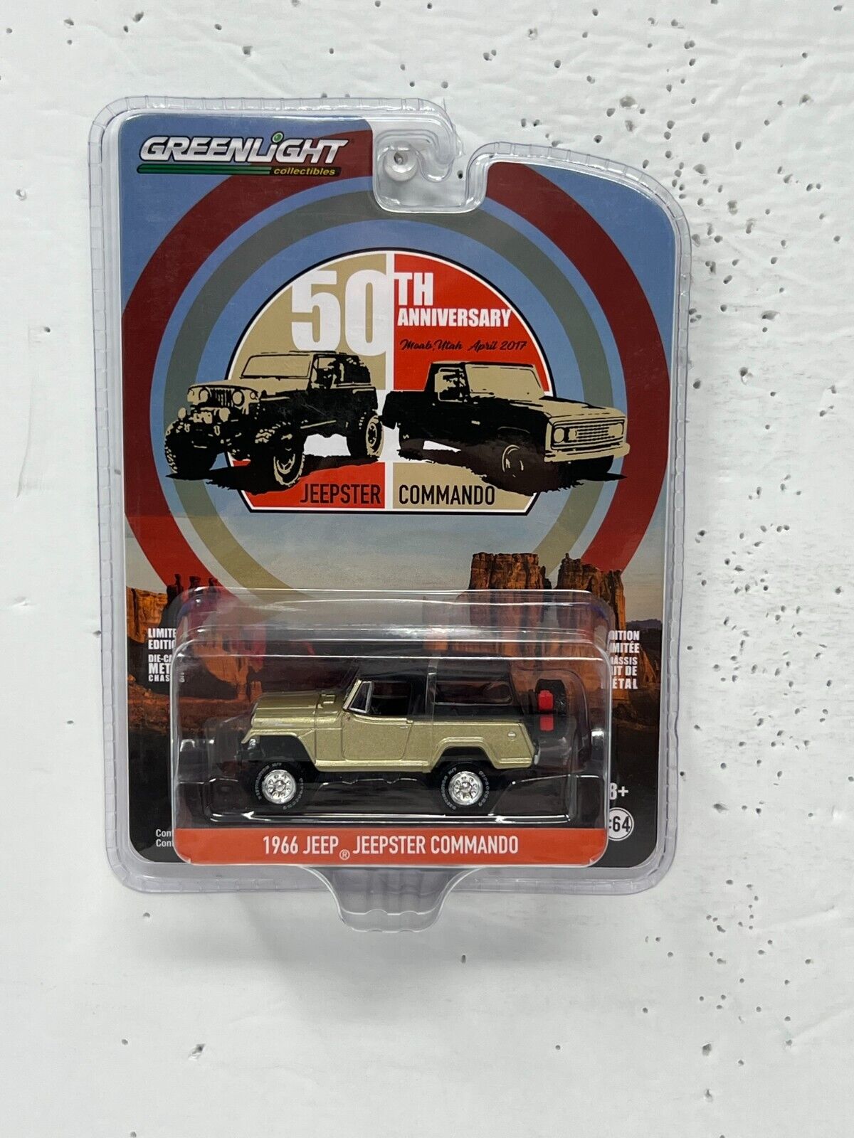 Greenlight Jeepster 50 Years 1966 Jeep Jeepster Commando 1:64 Diecast