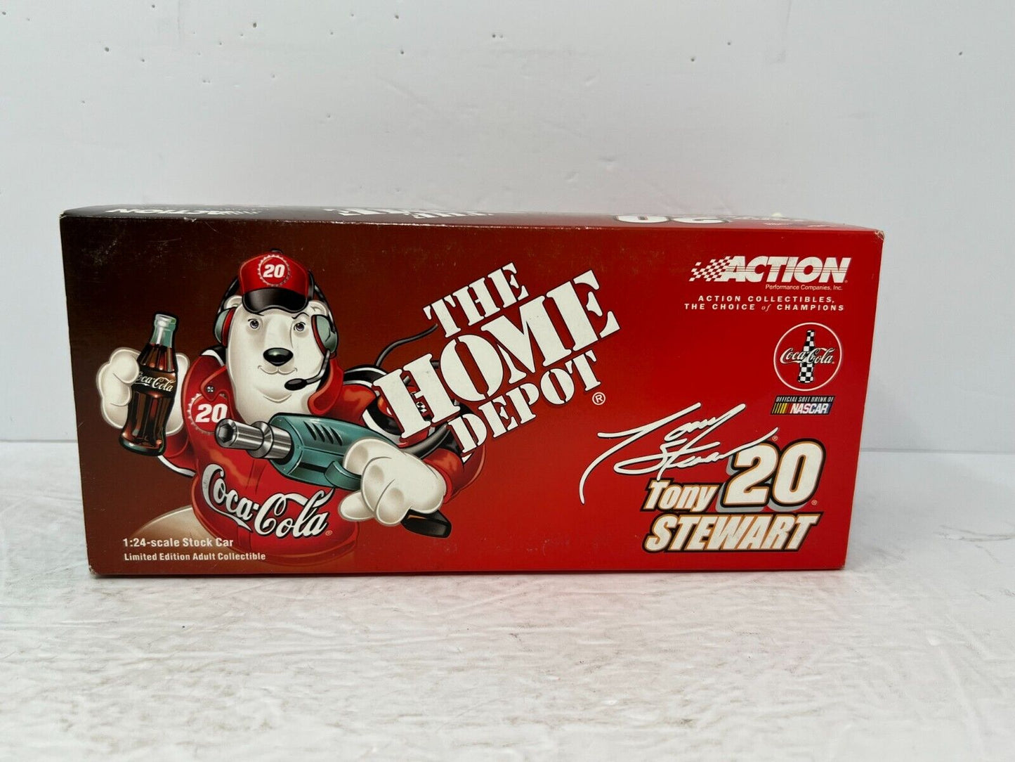 Action Nascar #20 Tony Stewart Home Depot Coca-Cola Polar Bear 2001 1:24 Diecast