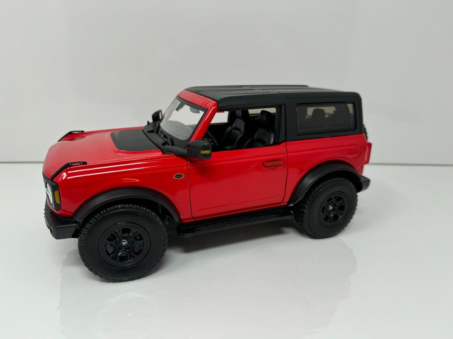 Maisto 2021 Ford Bronco Wildtrak Special Edition 1:18 Diecast