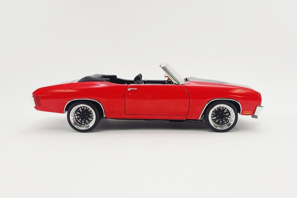 ACME 1970 Chevrolet Chevelle SS Restomod Red Limited Edition 1:18 Diecast