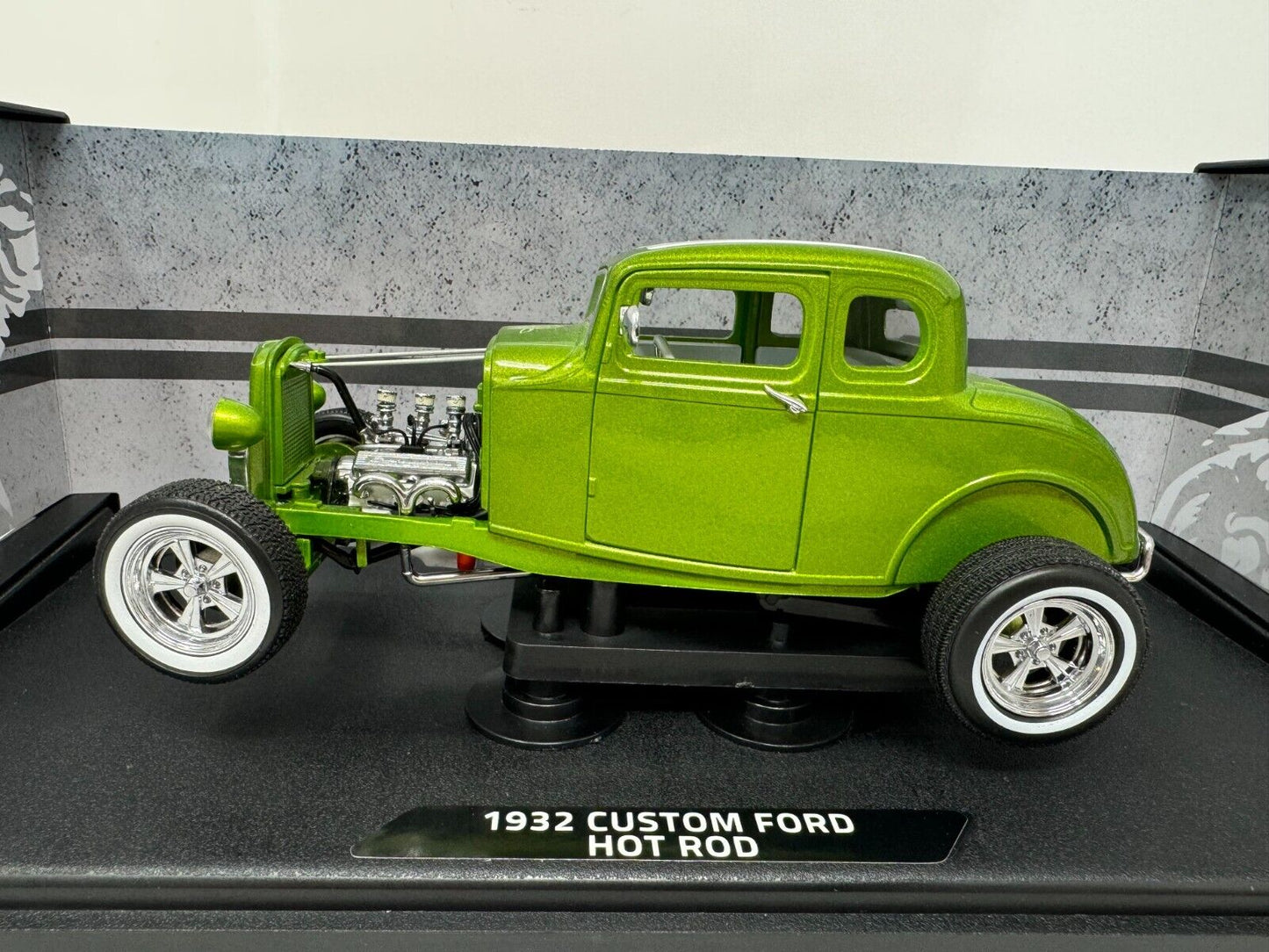 Greenlight Hollywood Gas Monkey Garage 1932 Custom Ford Hot Rod 1:18 Diecast