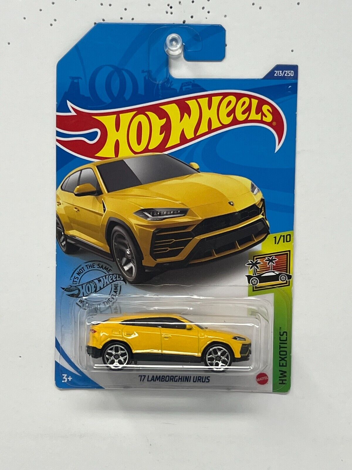 Hot Wheels Factory Fresh 2017 Lamborghini Urus 1:64 Diecast Yellow V3