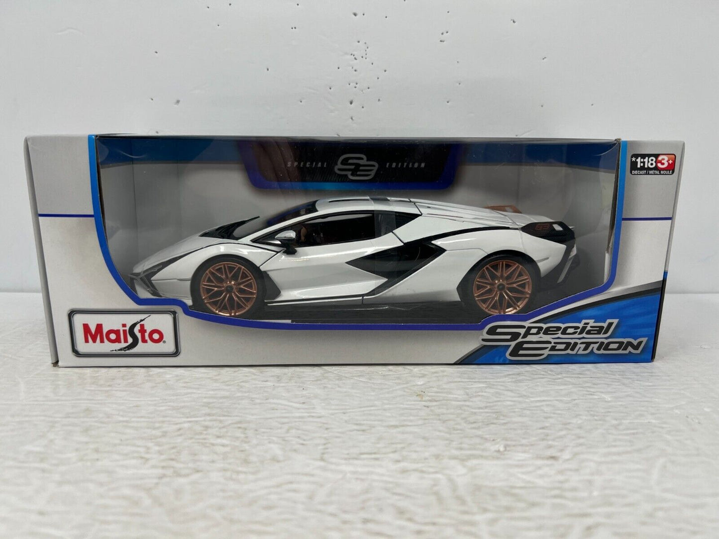 Maisto Lamborghini Sian FKP 37 Special Edition 1:18 Diecast