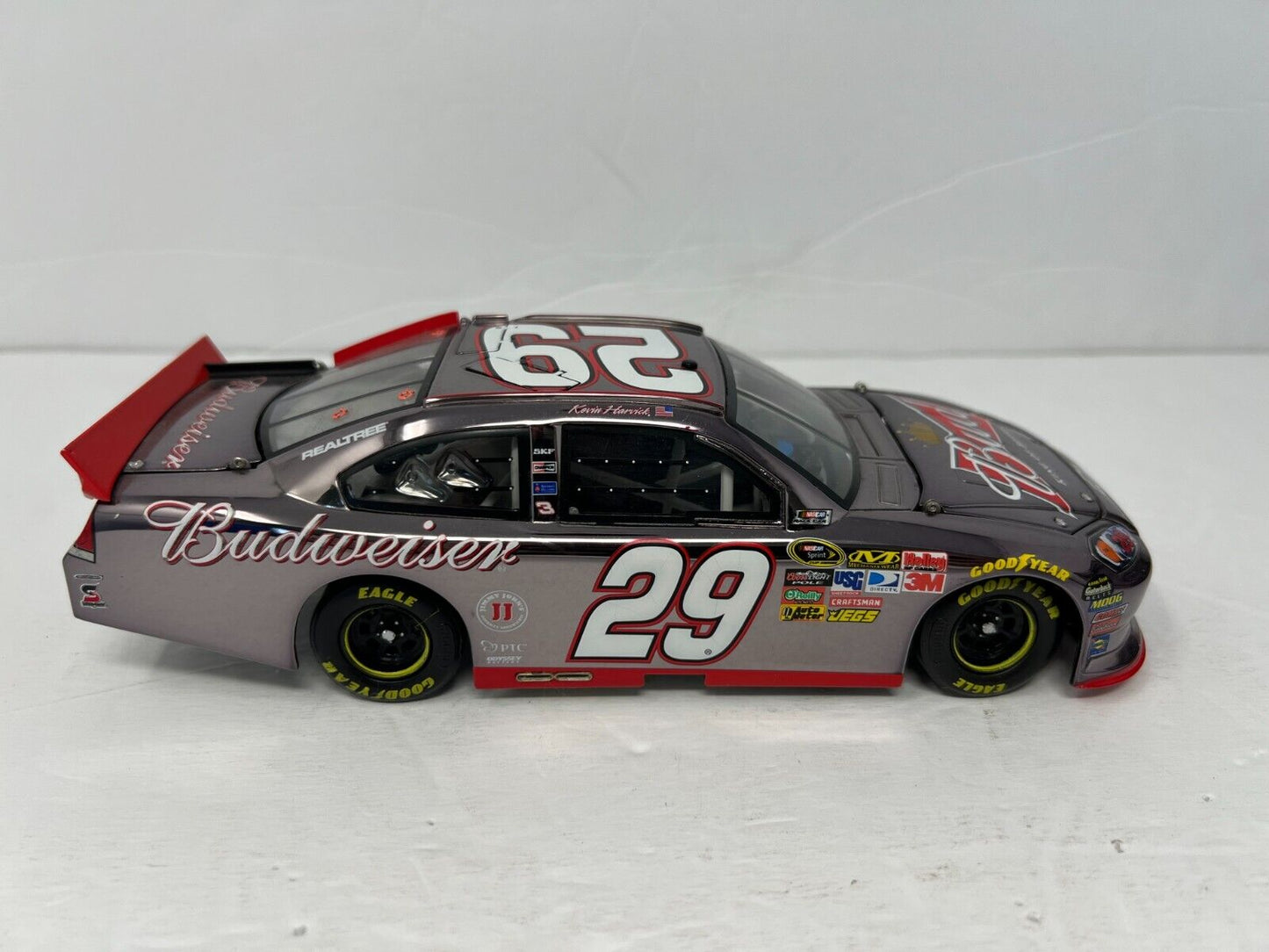 Lionel Nascar #29 Kevin Harvick Budweiser '11 Chevy Impala Gunmetal 1:24 Diecast