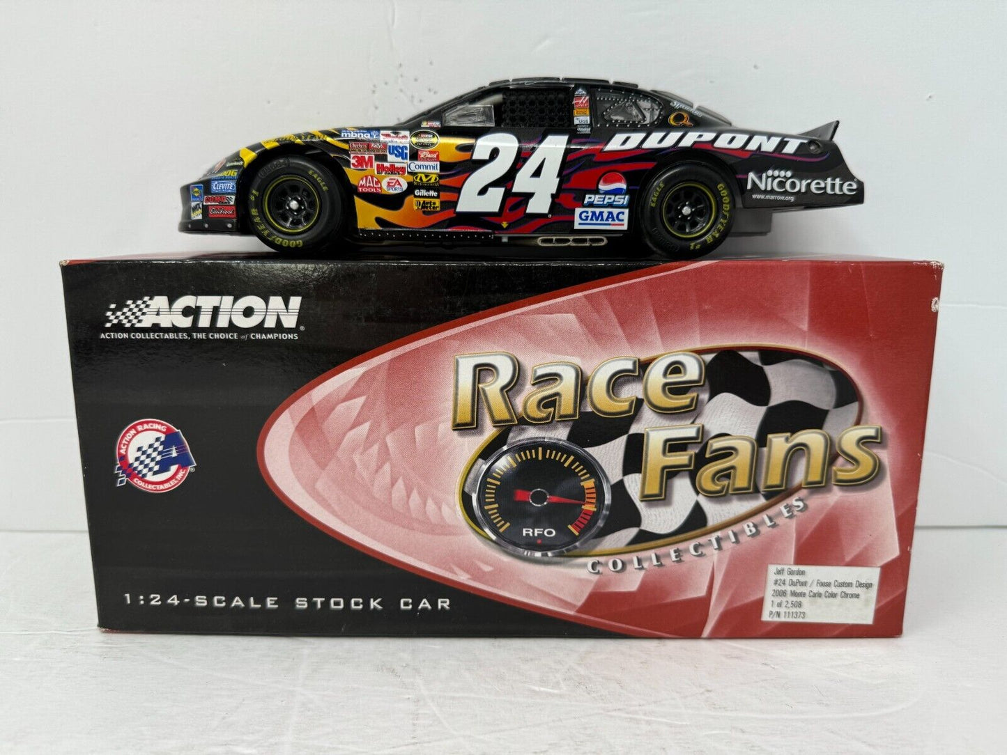 Action Nascar #24 Jeff Gordon DuPont Foose 2006 Monte Carlo 1:24 Diecast