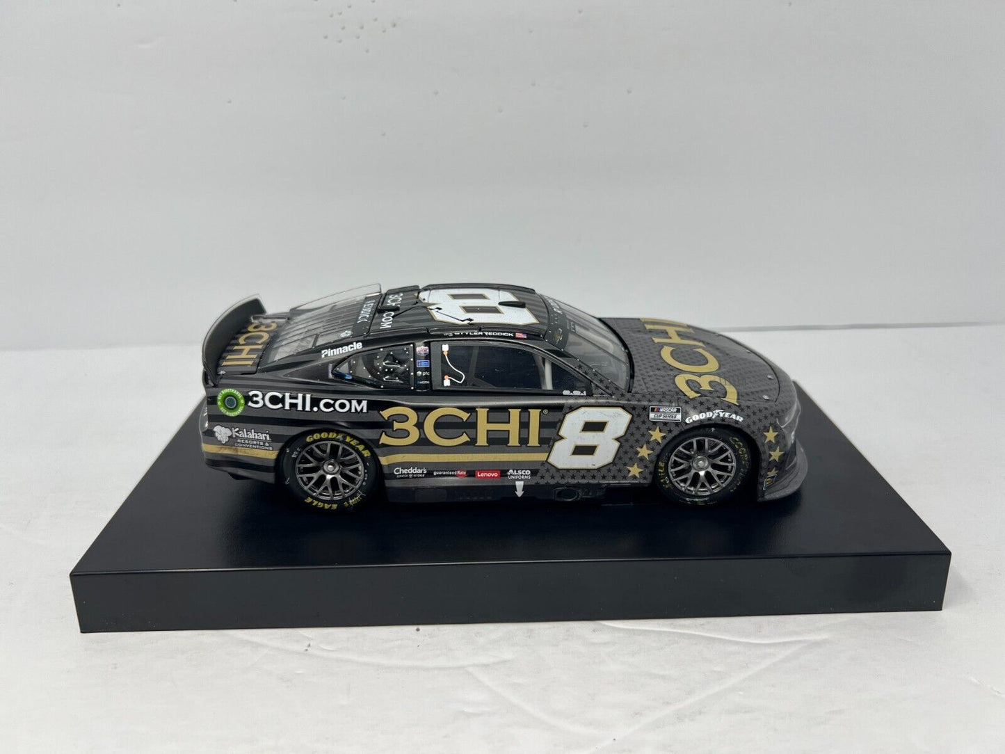 Lionel Nascar #8 Tyler Reddick 3CHI Salutes Win 2022 Camaro ZL1 1:24 Diecast