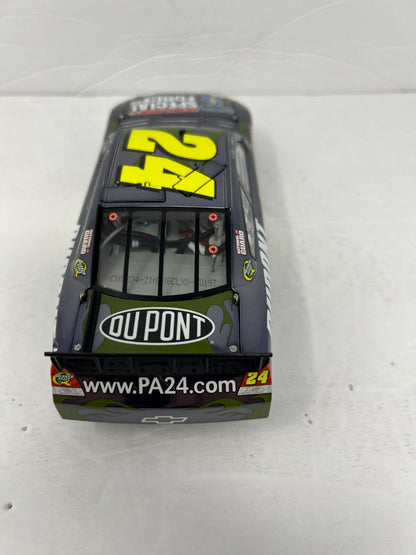 Lionel Nascar #24 Jeff Gordon National Guard Special Forces Chrome 1:24 Diecast