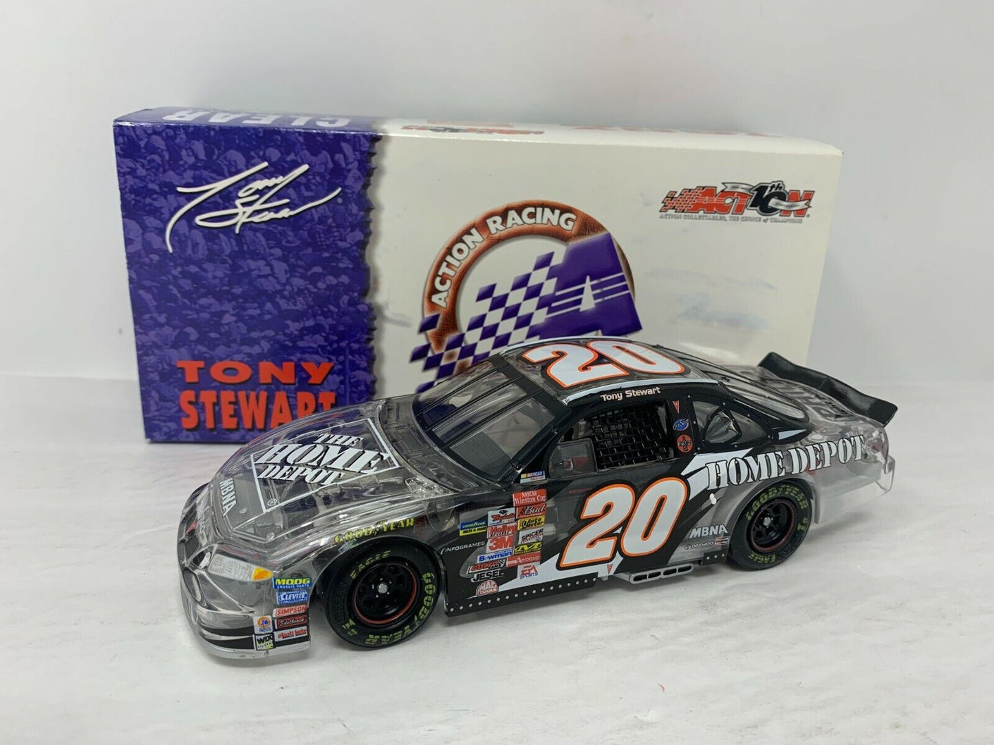 Action Nascar #20 Tony Stewart Home Depot Clear 2002 Grand Prix 1:24 Diecast