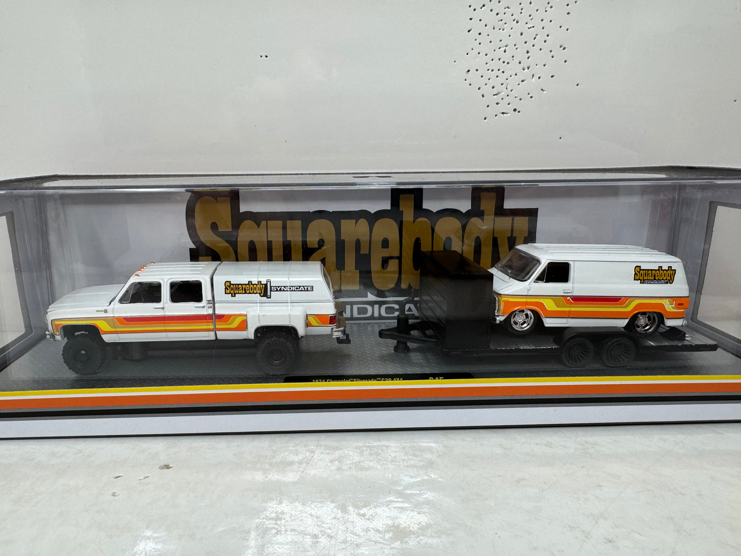 M2 Machines Squarebody Syndicate Chevrolet Silverado & Van G10 Set 1:64 Diecast