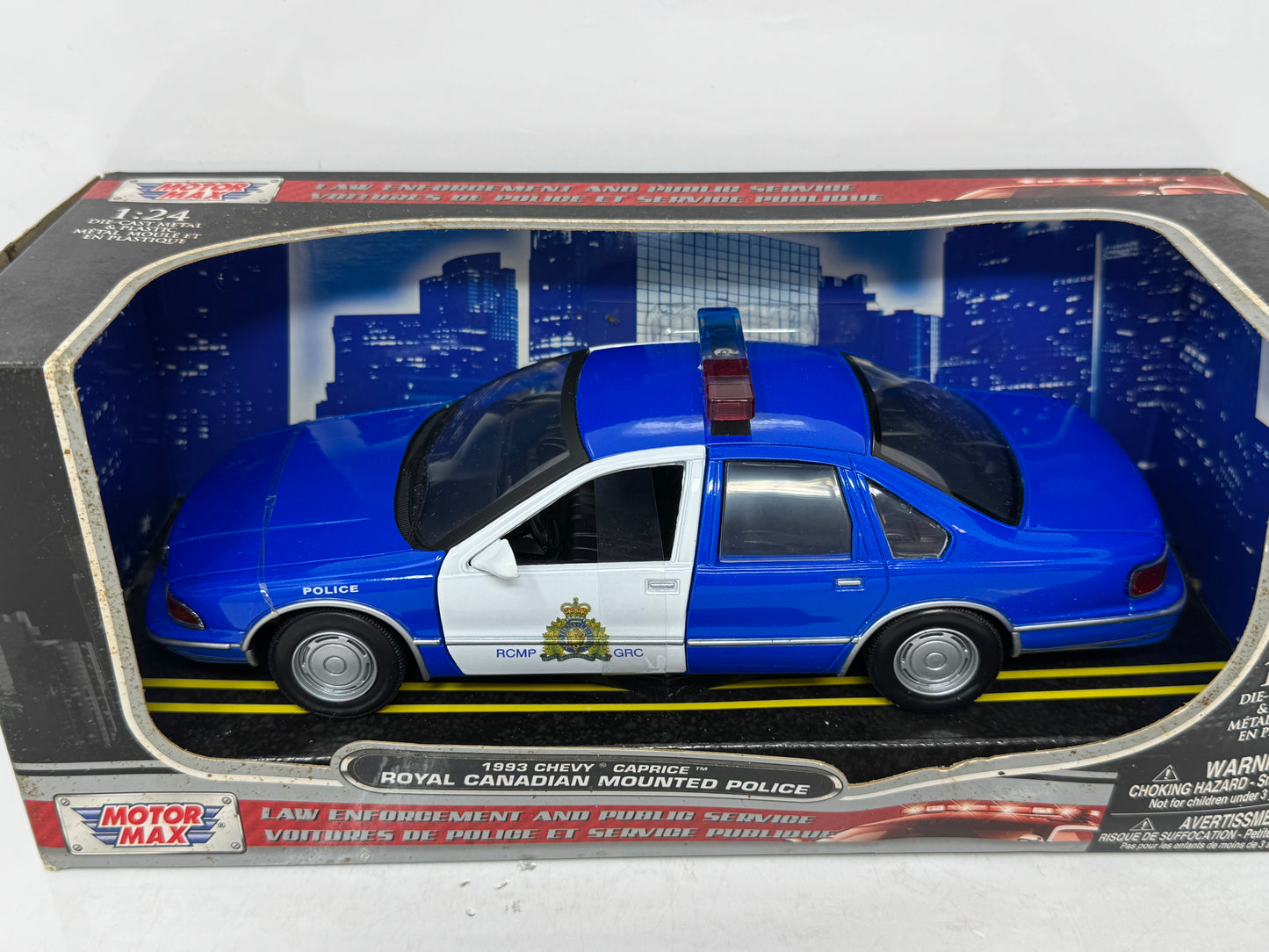 Motormax 1993 Chevy Caprice RCMP (Royal Canadian Mounted Police) Car 1:24 Diecast