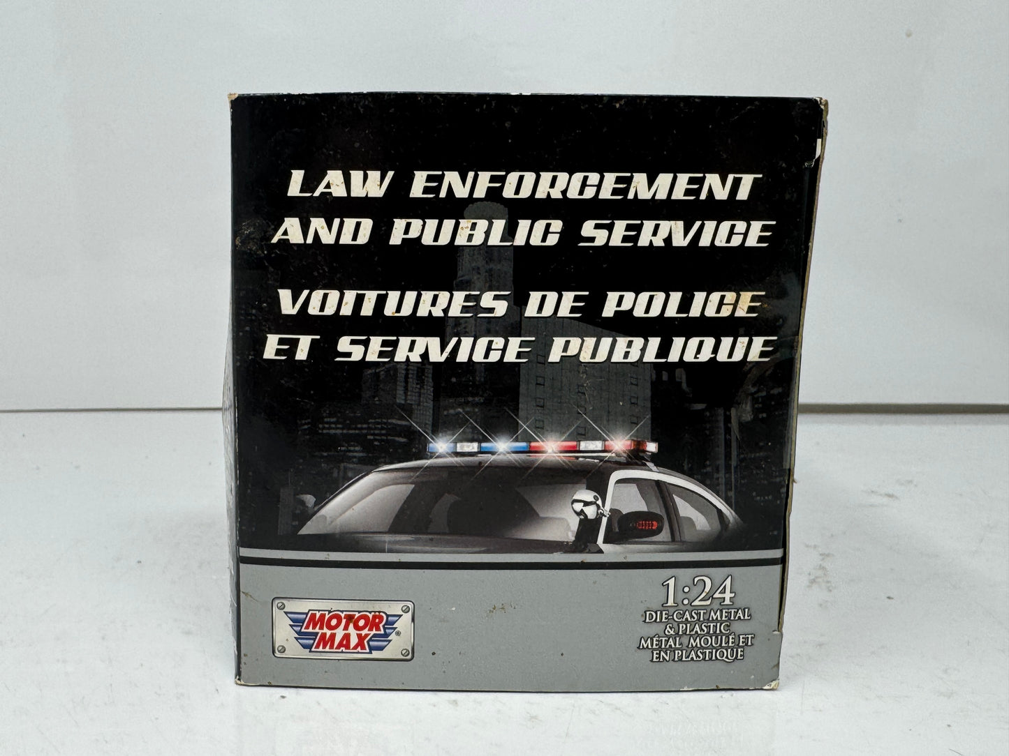 Motormax 1993 Chevy Caprice RCMP (Royal Canadian Mounted Police) Car 1:24 Diecast