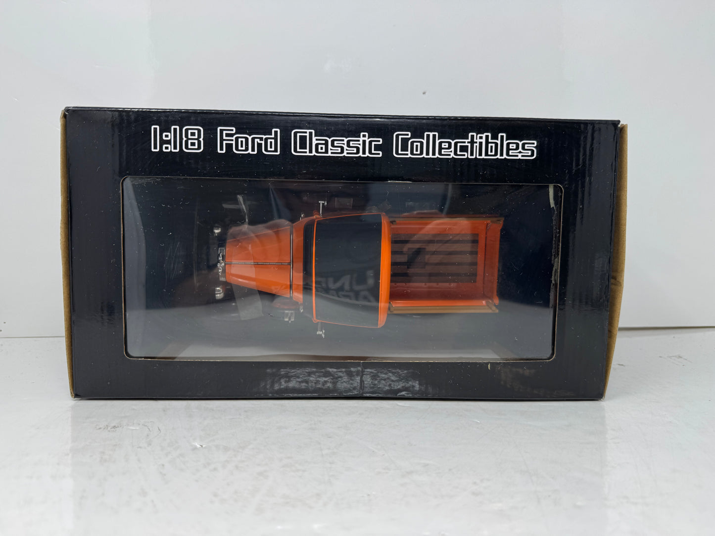 Sun Star 1931 Ford Model A Pickup Pegex Orange 1:18 Diecast