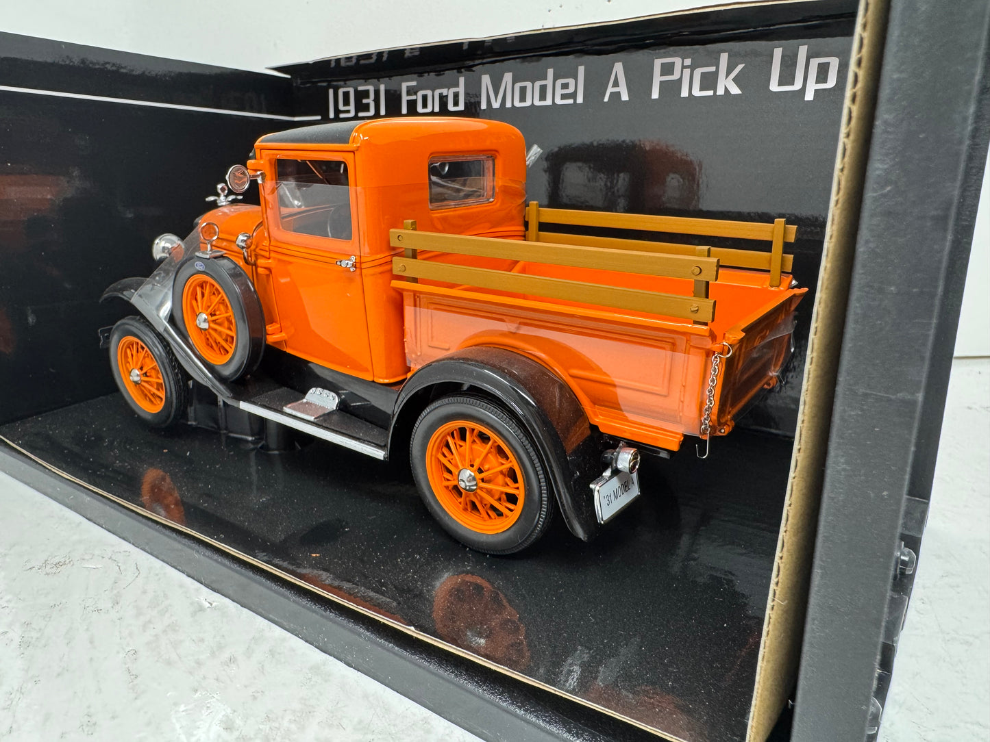 Sun Star 1931 Ford Model A Pickup Pegex Orange 1:18 Diecast
