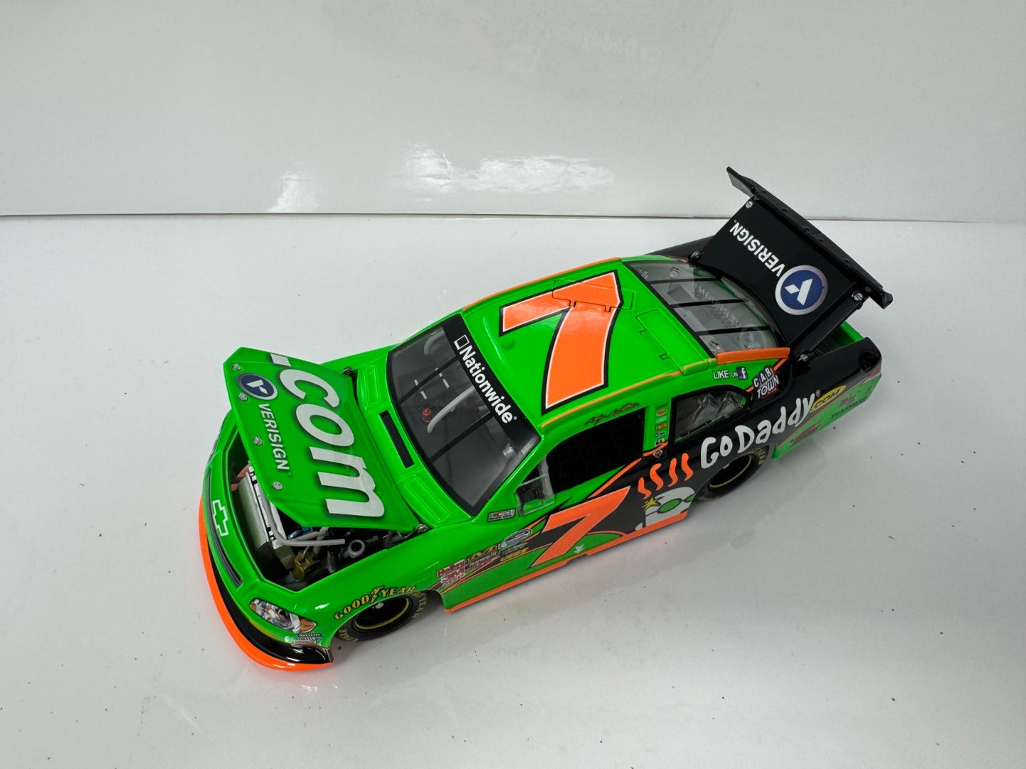 Lionel NASCAR Kasey Kahne #7 GoDaddy 2011 Chevrolet Impala 1:24 Diecast