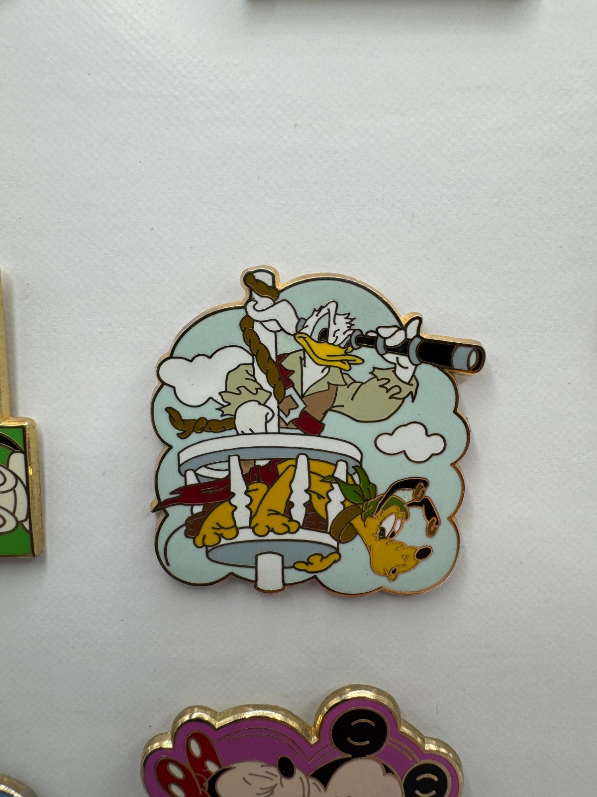 Disney Donald and Pluto Pirates Starter Trading Pin DC1S7