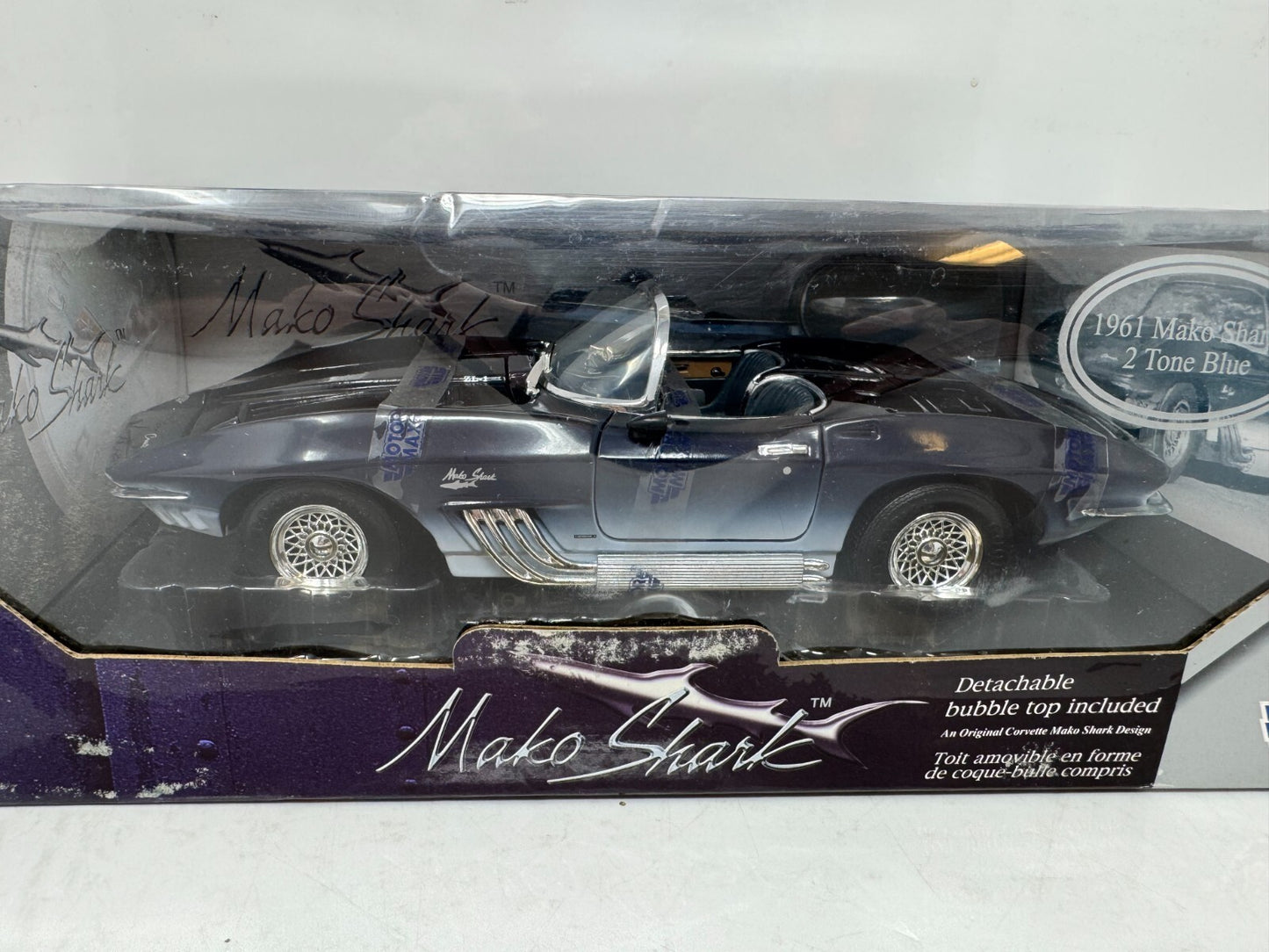 Motormax 1961 Mako Shark 2 Tone Blue 1:18 Diecast