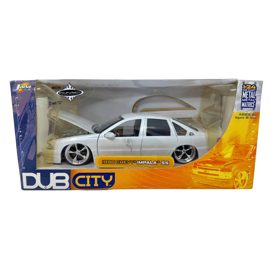 Jada Dub City 1996 Chevy Impala 1:24 Diecast KMC Wheels 22 Inch SS Rims