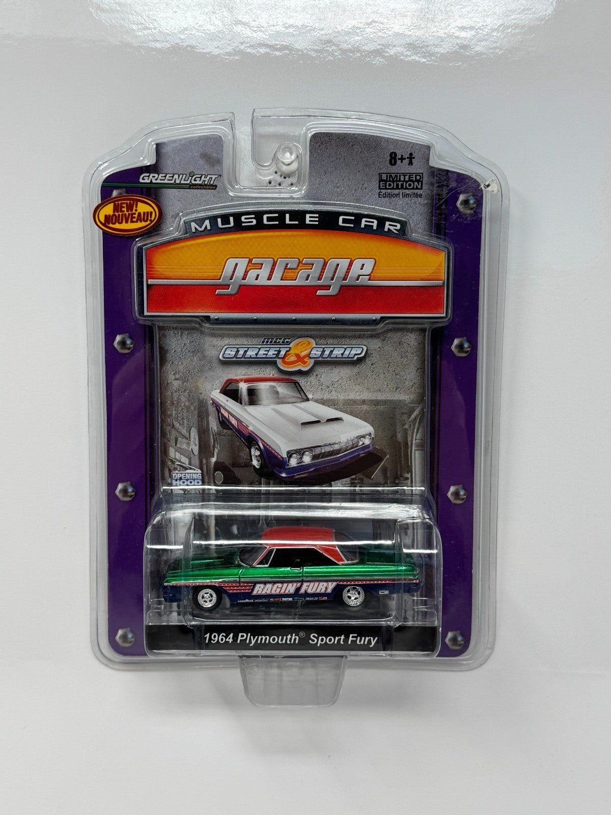 Greenlight Muscle Car Garage 1964 Plymouth Sport Fury CHASE 1:64 Diecast