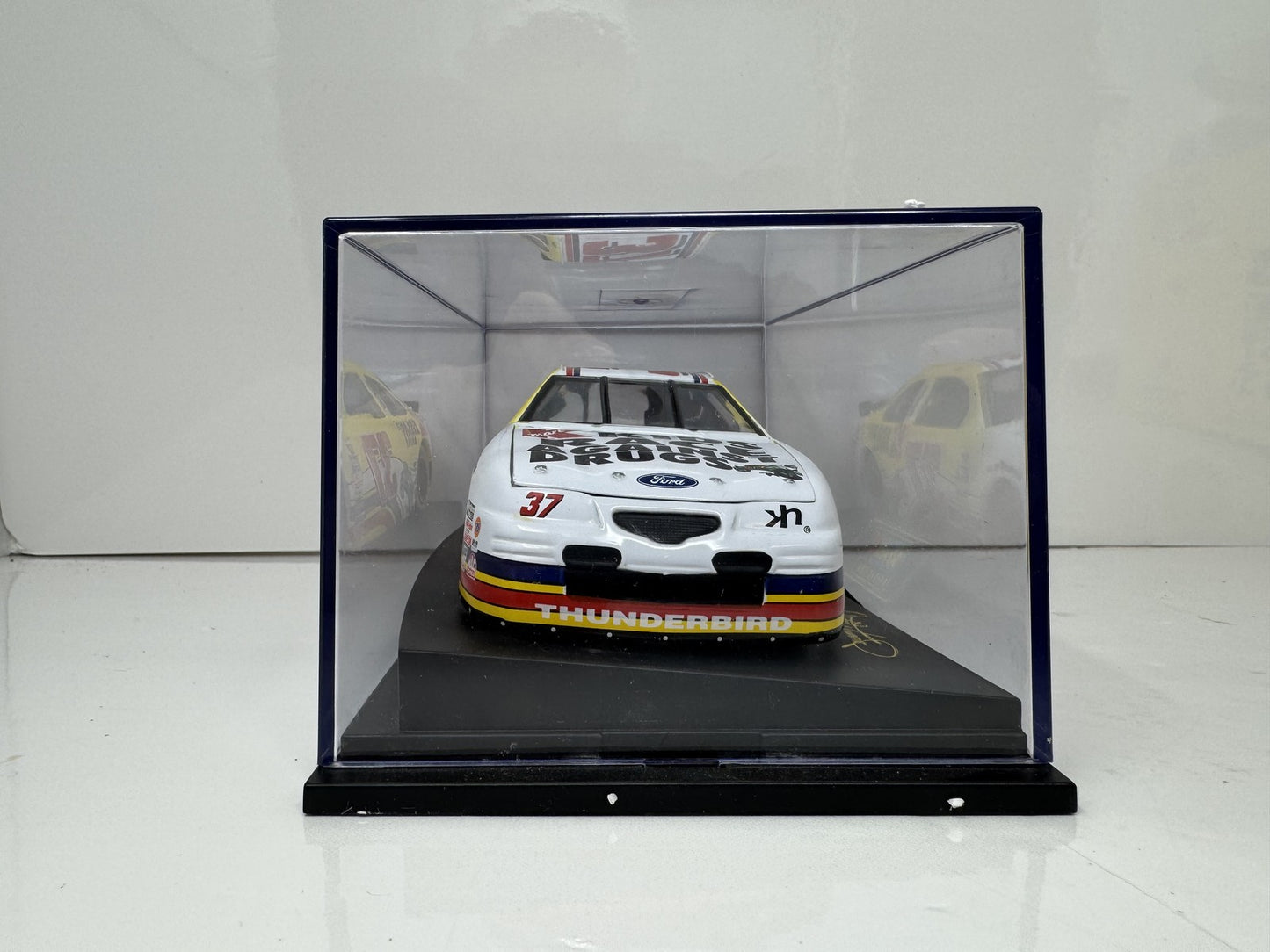 Revell Nascar Jeremy Mayfield #37 Kmart Ford Thunderbird 1:24 Diecast
