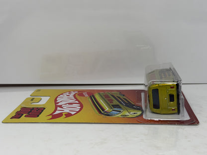Hot Wheels The Hot Ones Volkswagen T1 Panel Bus / Combi 1:64 Diecast
