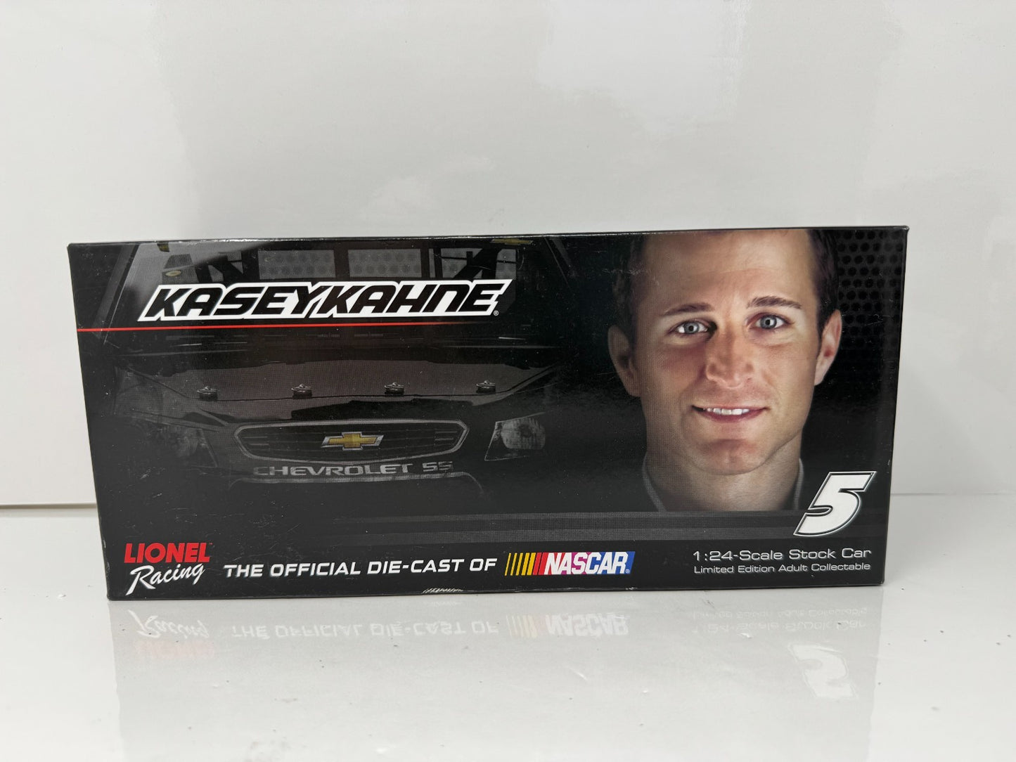 Lionel NASCAR Kasey Kahne #5 Time Warner Cable 2014 Chevrolet SS 1:24 Diecast