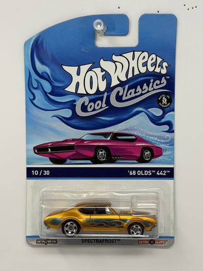 Hot Wheels Cool Classics 1968 Oldsmobile 442 Spectrafrost 1:64 Diecast Gold
