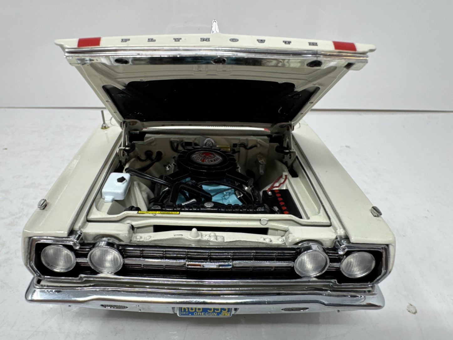 Highway 61 1967 Plymouth GTX 1:18 Diecast