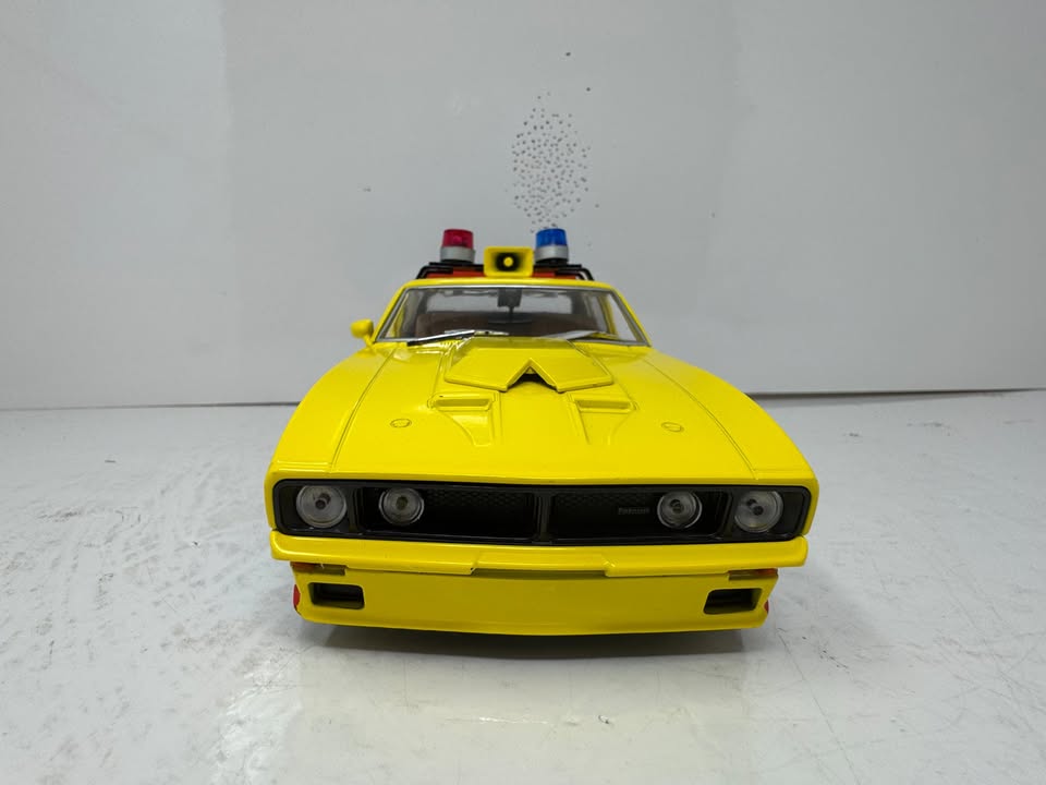 Greenlight Hollywood Rides 1974 Ford Falcon XB First of the V8 Interceptors 1:18 Diecast