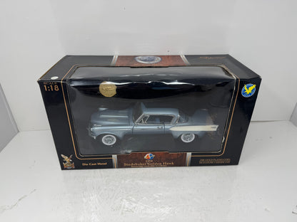 Yat Ming Road Signature 1958 Studebaker Golden Hawk 1:18 Diecast Coin Edition