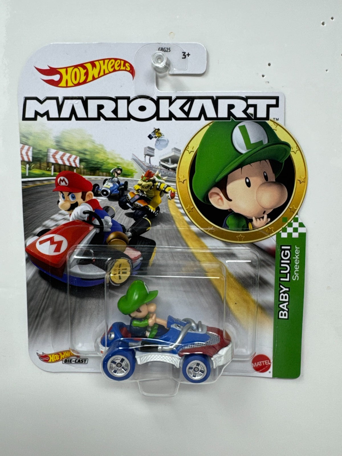 Hot Wheels Mario Kart Baby Luigi Sneeker 1:64 Diecast
